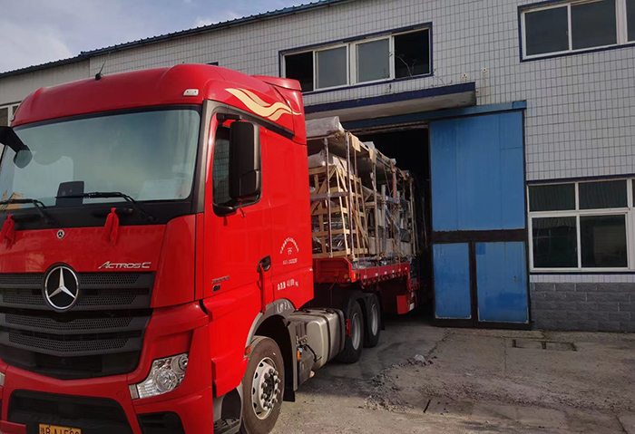 苕皮設(shè)備生產(chǎn)線(xiàn)發(fā)貨重慶，注意接貨啦