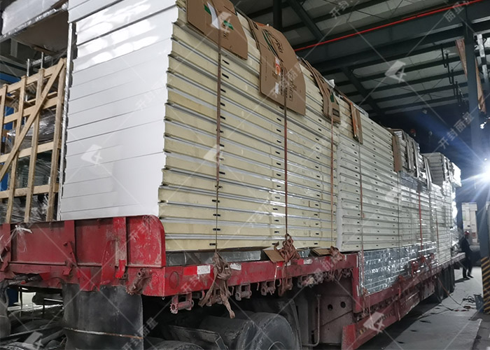 麗星發(fā)貨進(jìn)行時：粉條生產(chǎn)線生產(chǎn)設(shè)備前往客戶所在地