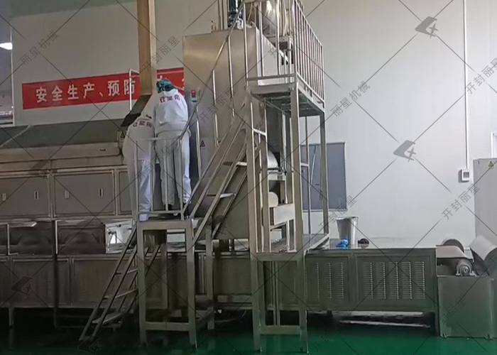 麗星粉絲粉條生產(chǎn)線，內(nèi)蒙古試機(jī)培訓(xùn)進(jìn)行時(shí)