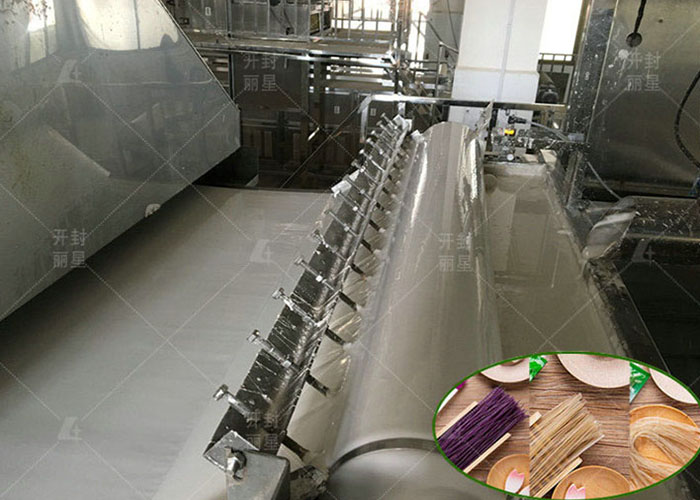 封閉生產(chǎn)防污染，麗星粉條機符合食品安全標(biāo)準(zhǔn)